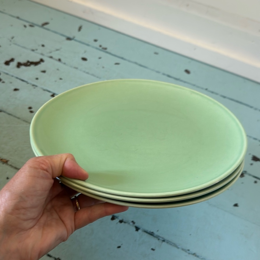 Vintage Universal Potteries 3 Ballerina 10” Dinner Plates Light Green Oven Prooj